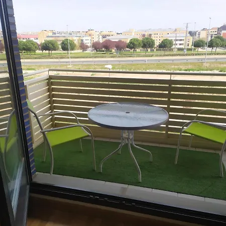 Apartamento Medrano Terraza Y Vistas A 5 Minutos Del Centro En Coche Ideal Para Mascotas Logroño Exterior foto